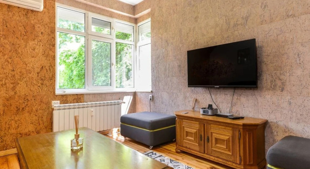 FM Deluxe 2-BDR Apartment - The Balkan, Varaa Huoneisto Sofia Vitosha