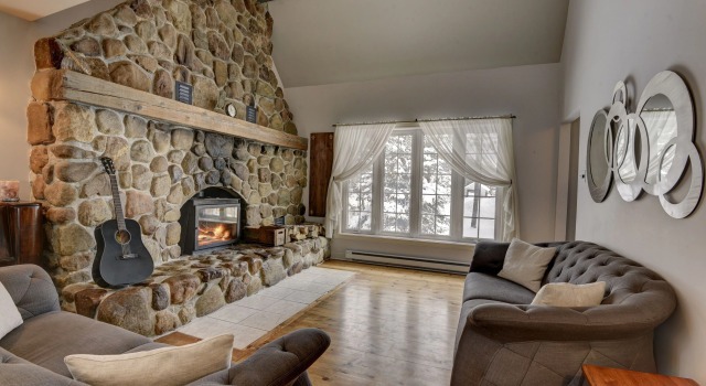 Le Pimbina, Book Hotel Mont-Tremblant Village Mont Tremblant Region