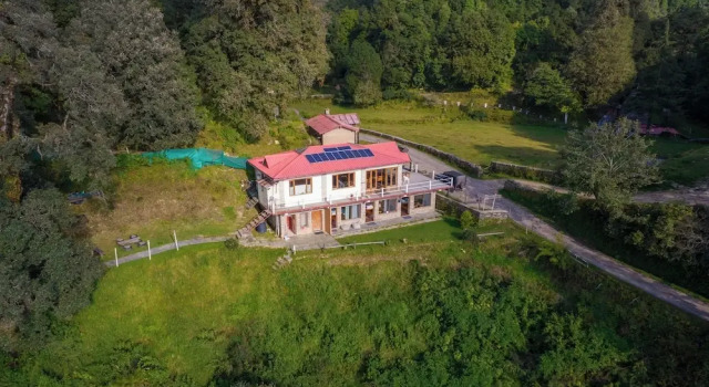 Simba Jungle Lodge, Binsar Wildlife Sanctuary, Rezervovat Hotel Binsar Uttarakhand