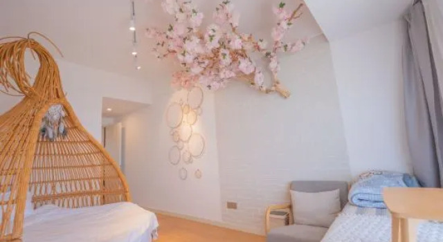 Люкс с 3 комнатами с балконом и с видом на озеро eStay Residence (Fuxian Lake International Tourist Resort store)