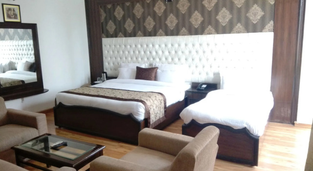 Imperial Heights Clarks Inn, Забронировать Отель Отели штата Химачал-Прадеш с завтраком, Завтраки