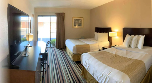 Четырёхместный номер Standard Travelodge by Wyndham Wytheville