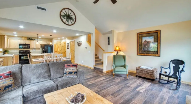 Cozy Ronald Retreat w/ Community Amenities!, Rezerwuj Apartament Hotele w Ronald z parkingiem, Parking