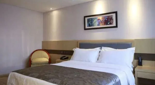Номер Standard Jinfeng Hotel