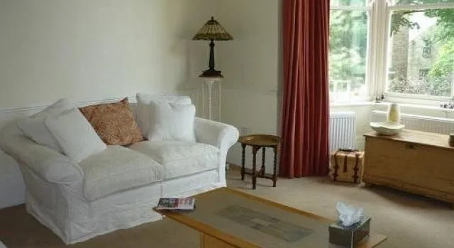 Alpine Lodge Guest House, Забронировать Гостевой дом Отели Англии с завтраком, Завтраки