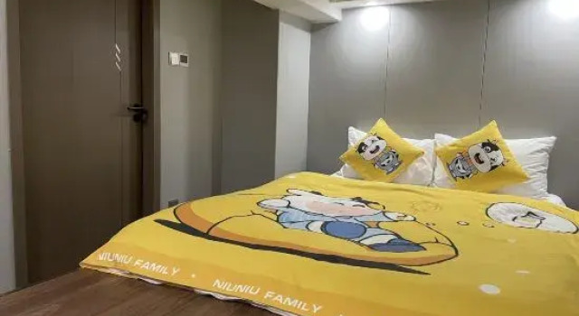 Семейный люкс Comfort с видом на закат Xiaocheng International Apartment Hotel