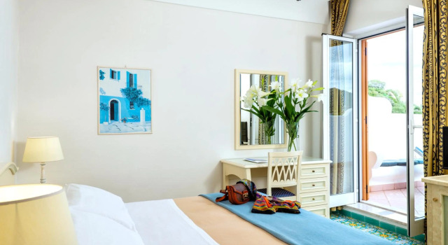 Hotel San Lorenzo Thermal Spa, Buchen Sie Hotel Hotels in Forio d'Ischia mit Pool, Schwimmbad