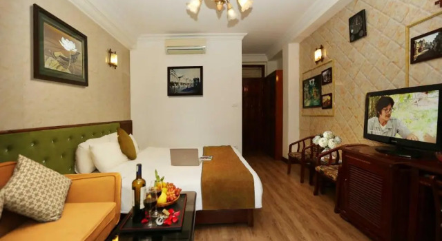 Полулюкс Hanoi Golden Lotus Hotel & Spa