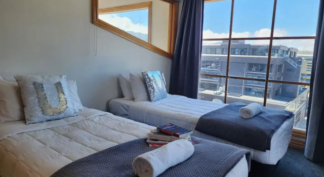 Апартаменты с 4 комнатами с балконом U Suites on Courtenay
