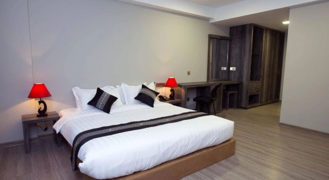 Elegant Hotel Pyi Thar Yar