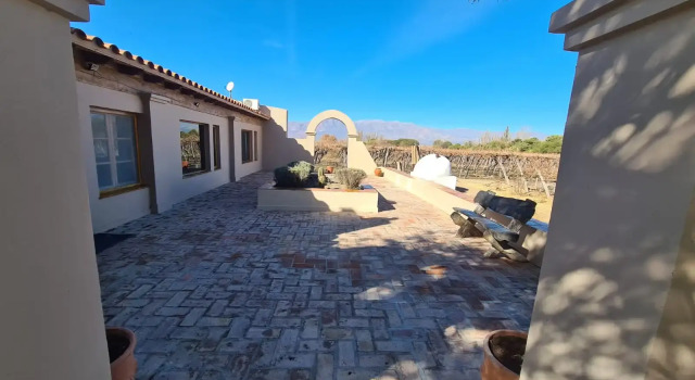 Люкс El Porvenir Wine Lodge