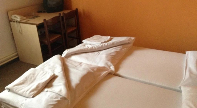 Hotel Mlyn - Jihlava, Rezerwuj Hotel Hotele w Central Bohemia z parkingiem, Parking