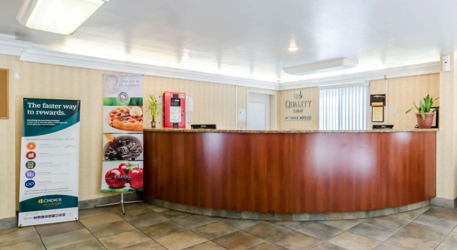 Quality Inn Chicopee-Springfield, Buchen Sie Hotel Springfield Massachusetts