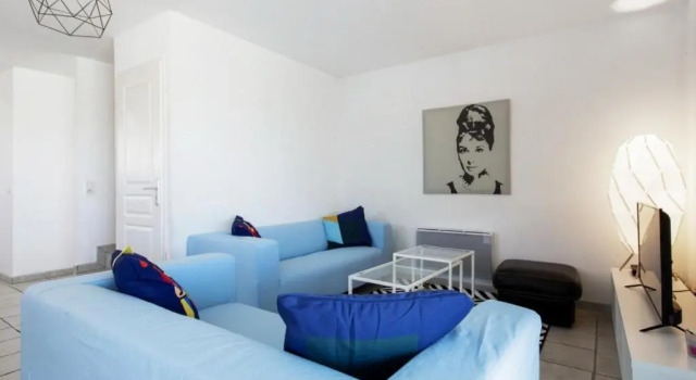 Апартаменты 115 sqm triplex with panoramic terrace close to Bayonne station - Welkeys