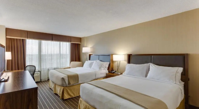 Четырёхместный номер Standard Holiday Inn Express Washington DC SW - Springfield by IHG