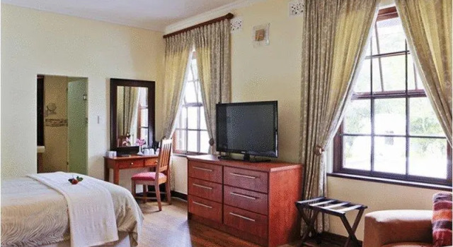 The Oak and Vine Luxury Guest House, Забронировать Гостевой дом Гостевые дома Rondebosch, Гостевой дом