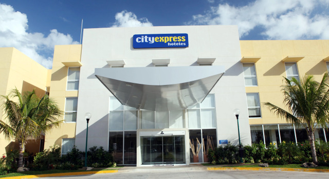 City Express Suites Playa del Carmen, Rezervasyon Otel Playacar Quintana Roo