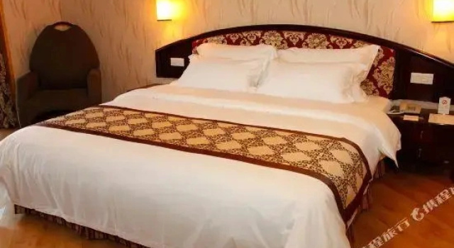 Двухместный люкс Yannanfei Weilong Hotel