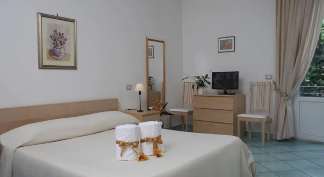 Четырёхместный номер Standard с балконом Hotel & Residence Matarese