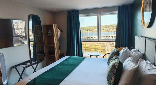 Deluxe dublă cameră cu vedere la port Pinnacle Suites
