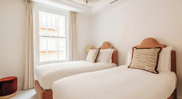 Апартаменты Classic Claridge House by SLO