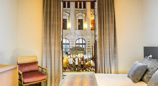 ETNEA Suite 270
