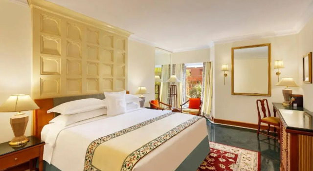 Номер Standard с видом на сад ITC Mughal, A Luxury Collection Resort & Spa, Agra