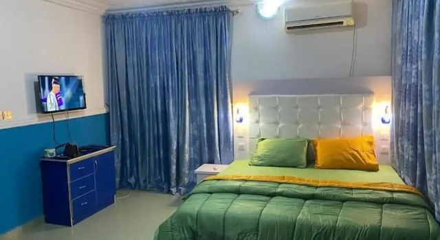 Palazzo Versace Hotel, Buchen Sie Hotel Gwarinpa AbujaMun