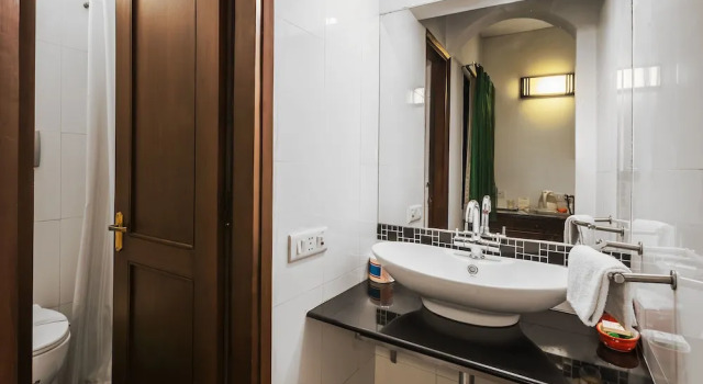 Одноместный номер Economy Home@F37 Kailash Colony Metro
