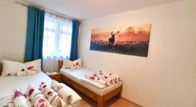 Apart Waldblick, Rezerwuj Hotel Hotele w Tyrol z parkingiem, Parking
