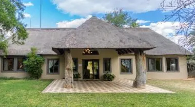 Re a Lora Lodge, Prenota Hotel Warmbaths Warmbad