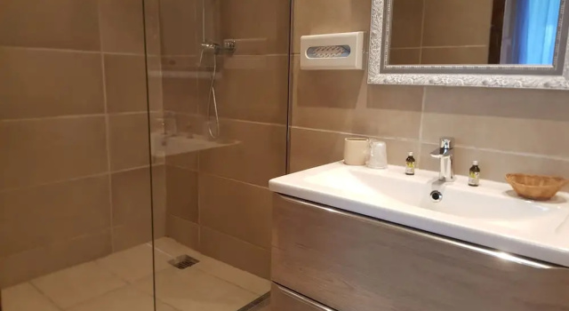 Номер Standard Logis Hôtel - Restaurant Résidence Les Cèdres