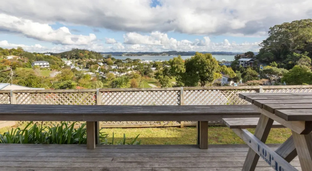 Вилла с 2 комнатами с видом на залив Russell Top 10 Holiday Villas