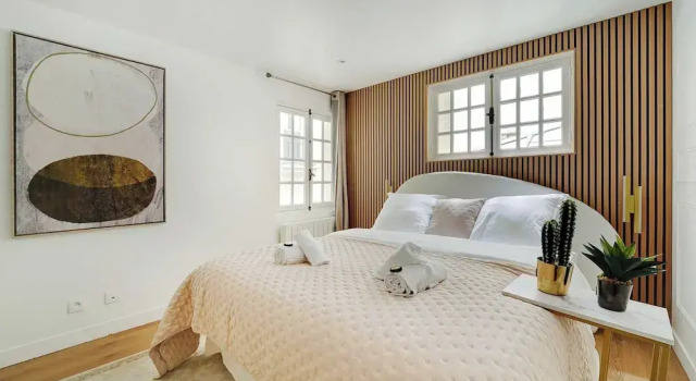 Modern Studio - 2P- Canal Saint Martin, Забронировать Отель Париж Иль-де-Франс, рядом с Курон