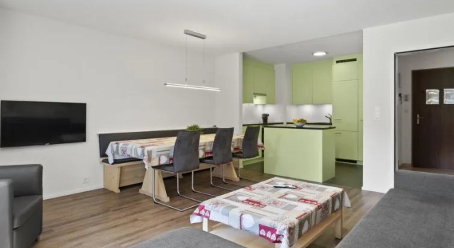 Triangel D Meyer, Book Apartment Parpan 