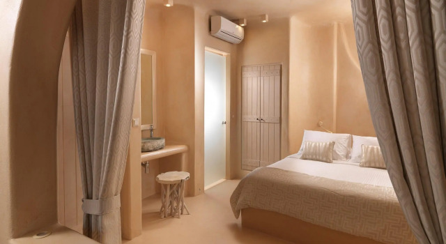 Вилла с 2 комнатами Dome Santorini Resort