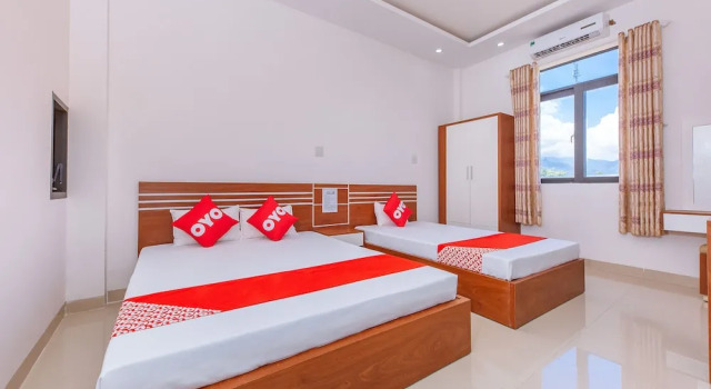 Hoang Giang Hotel by OYO Rooms