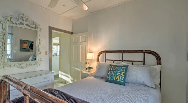 Коттедж Pawleys Island House, - Steps to Beach & Creek!
