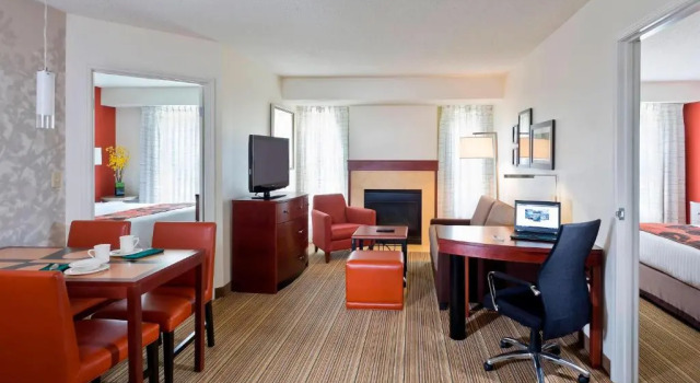 Люкс с 2 комнатами Residence Inn Lansing West