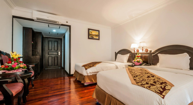 Smiling Hotel