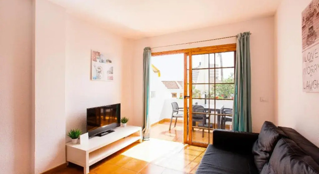 Apartment Avenida de Los Pueblos 16, Забронировать Апартаменты/квартира Отели Канарских островов с бассейном, Бассейн