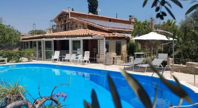 Neeton Noto Bed & Breakfast, Rezerwuj Hotel Hotele w Sycylia z basenem, Basen