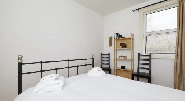 East London 1 Bedroom Flat With Terrace