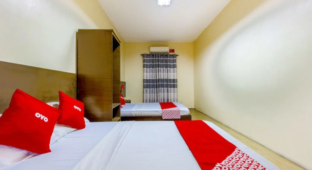 Metro Deluxe Residences
