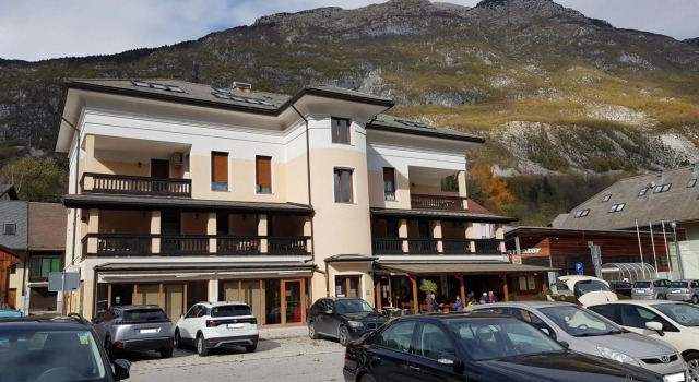 Apartma Valan, Prenota Hotel Hotel a Kanin con parcheggio, Parcheggio