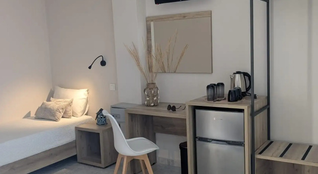 Двухместный номер Standard с балконом и с красивым видом из окна Grapevines Hotel