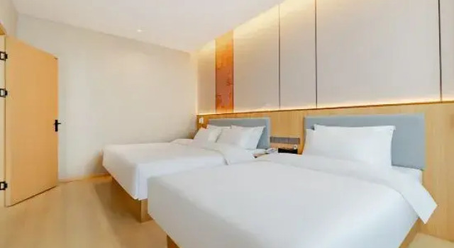 Семейный люкс Homeinn Ripple Hotel (Wuxi Huishan Scenic Spot Zoo)