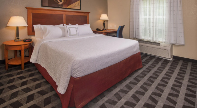 Towneplace Suites by Marriott Clinton at Joint Base Andrews