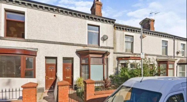 Cosy 3BD Terrace House Barrow in Furness, Забронировать Отель Отели Барроу-ин-Фернесс 4 звезды, 4*