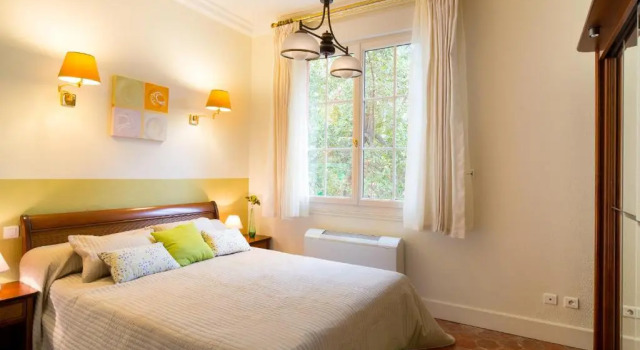 Двухместный номер Standard с видом на горы B&B Le Logis Du Mas